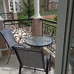 Апартамент Izi Palace Deluxe Studiob1