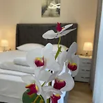 Izi Palace Deluxe Studiob1 Apartament Słoneczny Brzeg